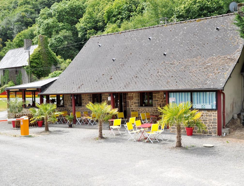 Camping Les Couesnons Hotel Roz-sur-Couesnon Exterior photo